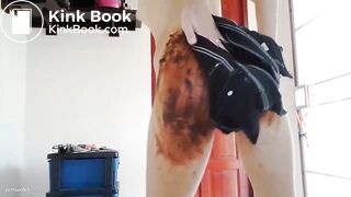 SCAT - Miss Anja Pooping