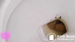 SCAT - Sexy girls Pooping 2