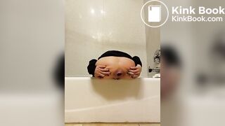SCAT - FoxyJ pooping