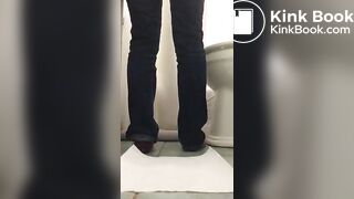 SCAT - FoxyJ pooping