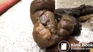 SCAT - Hot girls Pooping