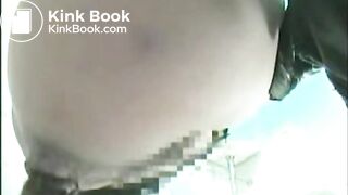 SCAT - Asian girls pooping in the toilet