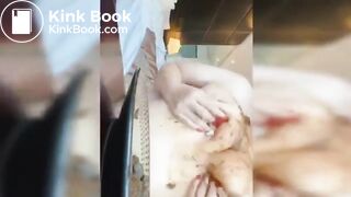 SCAT - Hot girls Pooping