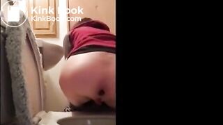 SCAT - Hot girls Pooping