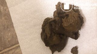 SCAT - Tina Amazon Pooping