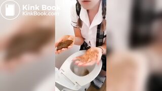 SCAT - Asian girls pooping in the toilet 5