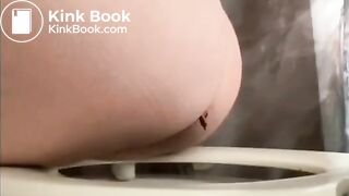 SCAT - Sexy girls Pooping 7