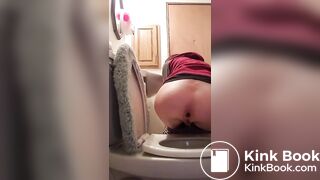 SCAT - Hot girls Pooping