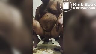 Dildo and piss