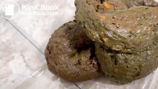 SCAT - Sexy girls Pooping 2