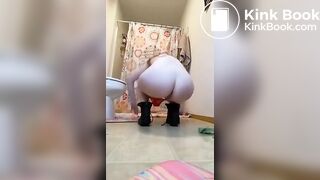 SCAT - Sexy girls Pooping 4