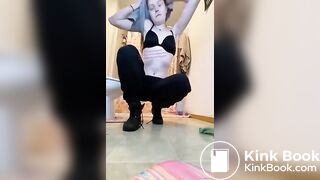 SCAT - Sexy girls Pooping 4