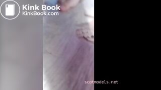 SCAT - Hot girls Pooping