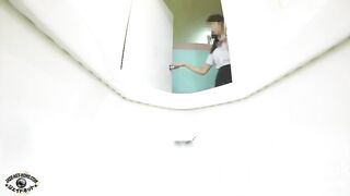 SCAT - Asian girls pooping in the toilet 3