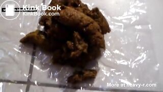 SCAT - Sexy girls Pooping 3