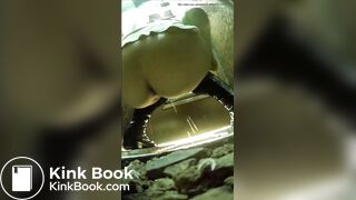 SCAT - Asian girls pooping in the toilet 3