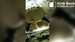 SCAT - Asian girls pooping in the toilet 3