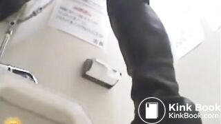 SCAT - Asian girls pooping in the toilet 7