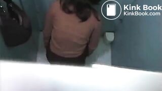 SCAT - Asian girls pooping in the toilet 9