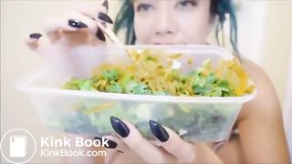 SCAT - Sexy girls Pooping 8