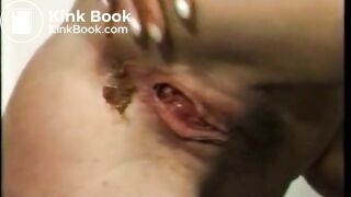 SCAT - Sexy girls Pooping 6