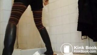SCAT - Sexy girls Pooping 6