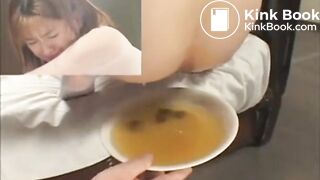 SCAT - Asian girls pooping in the toilet 7