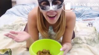 SCAT - Sexy girls Pooping 9