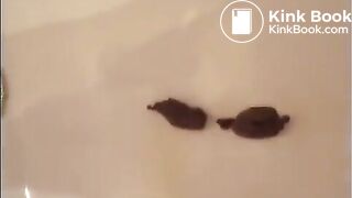 SCAT - Sexy girls Pooping 9
