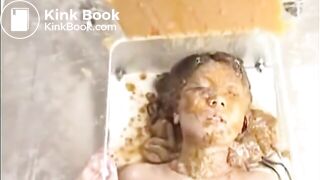 SCAT - Sexy girls Pooping 8
