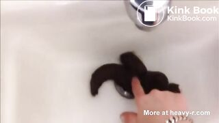 SCAT - Sexy girls Pooping 3