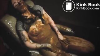 SCAT - Sexy girls Pooping 11