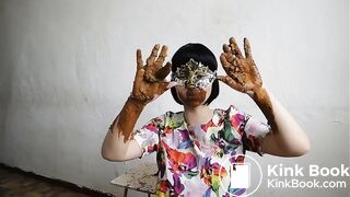 SCAT - Sexy girls Pooping 10