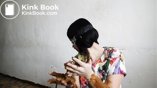 SCAT - Sexy girls Pooping 10