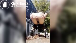 SCAT - Sexy girls Pooping 18