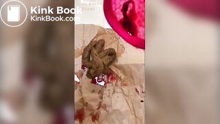 SCAT - Sexy girls Pooping 11