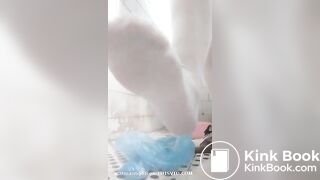 SCAT - Sexy girls Pooping 13