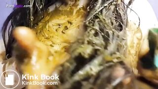 SCAT - Sexy girls Pooping 9