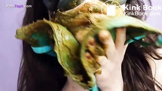 SCAT - Sexy girls Pooping 9