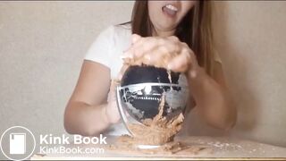 SCAT - Sexy girls Pooping 17