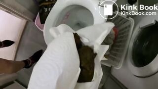 SCAT - Sexy girls Pooping 11