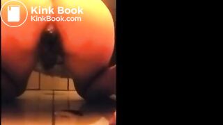 SCAT - Sexy girls Pooping 13