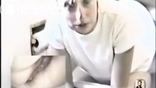 SCAT - Sexy girls Pooping 18