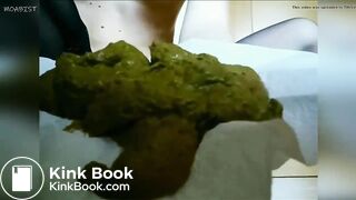 SCAT - Sexy girls Pooping 12