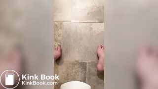 SCAT - Sexy girls Pooping 17