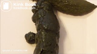 SCAT - Sexy girls Pooping 13