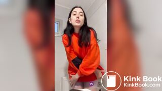 SCAT - Sexy girls Pooping 19