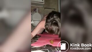 SCAT - Sexy girls Pooping 15
