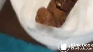 SCAT - Sexy girls Pooping 15