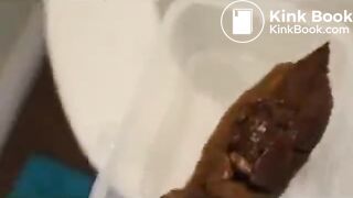 SCAT - Sexy girls Pooping 15